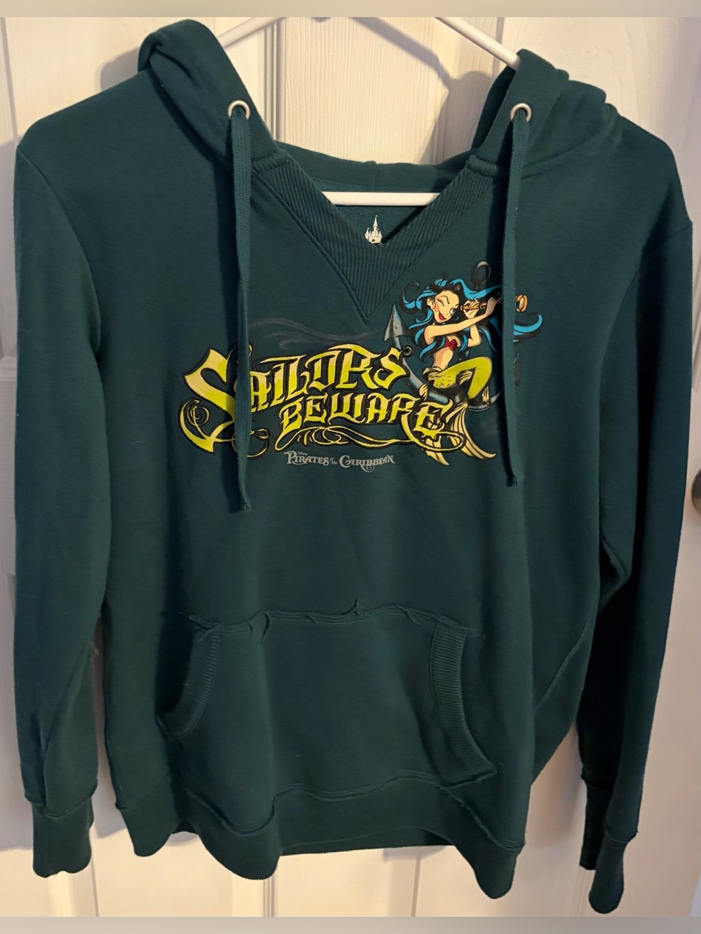 Pirates of the Caribbean Disney Siren Sweatshirt Hoodie, Women’s medium